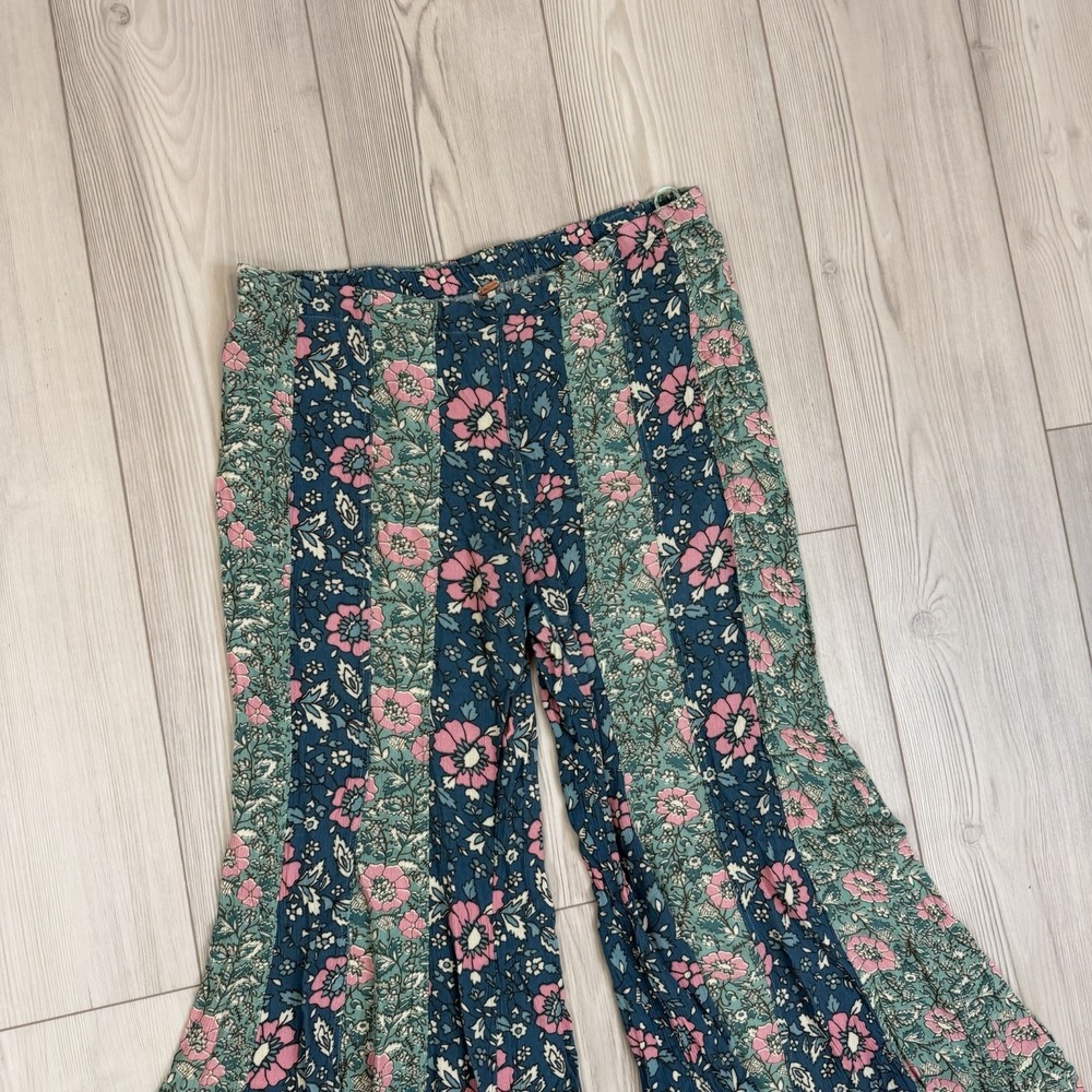 Free People Bali Sultry Boho Flare Pants Small Floral Coastal Hippie Festival - Picture 2 of 12